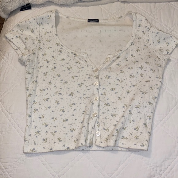 Flower brandy melville top - Picture 1 of 3